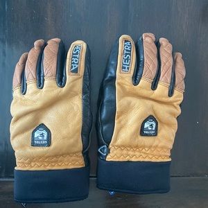 Hestra men’s 2 tone leather gloves size 9